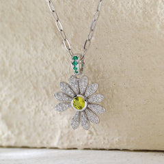 14K White Gold Daisy Pendant Necklace - MMR
