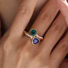 14K Yellow Gold Heart Lab Sapphire and Round Zambian Lab Emerald Bezel Toi et Moi Ring - MMR