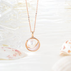 18K Yellow Gold Freshwater Pearl and Mother-of-Pearl Pendant - MMR