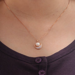 18K Yellow Gold Freshwater Pearl and Mother-of-Pearl Pendant