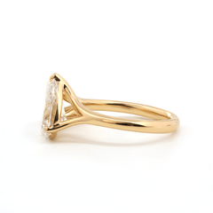 Oval and Pear brilliant Lab Diamond Toi et Moi Ring