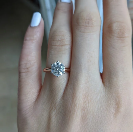 My lab diamond ring by Fiorese came in the mail this week! MMR