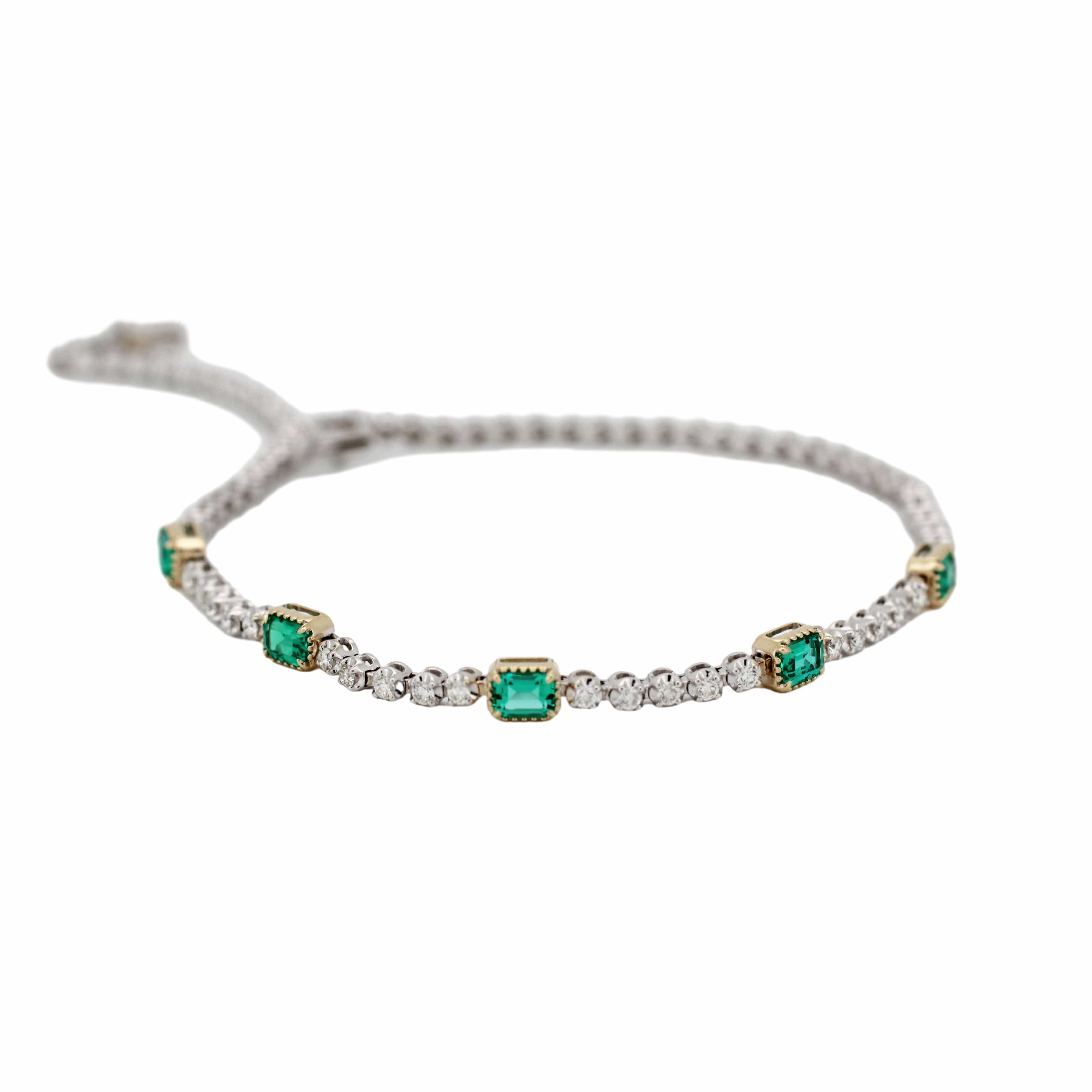 14K White Gold Emerald & Diamond Tennis Bracelet