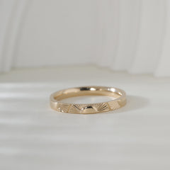 14K Yellow Gold Round Diamond Hand-Engraved Pattern Ring - MMR