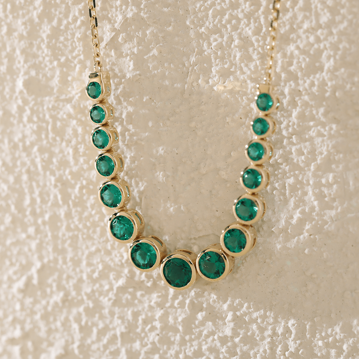 14K Yellow Gold Round Lab Columbian Emerald Bezel Smile Pendant Necklace - MMR