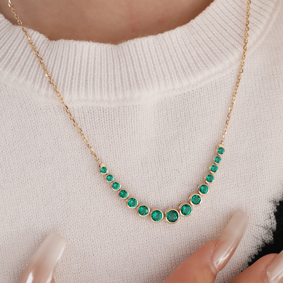 14K Yellow Gold Round Lab Columbian Emerald Bezel Smile Pendant Necklace - MMR