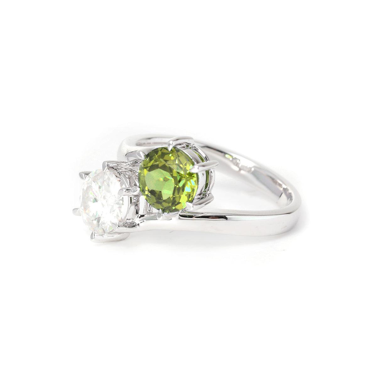 18K White Gold Round Cut Lab Diamond & Peridot Toi et Moi Ring