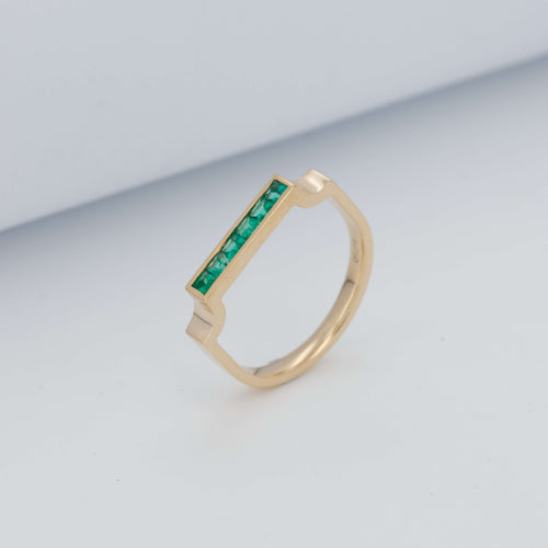 18k Gold Emerald Anniversary Ring