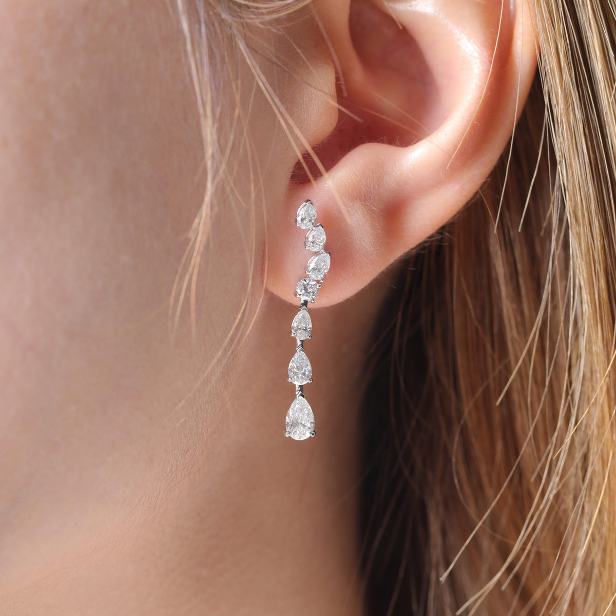 18K White Gold Pear and Round Lab Diamond Earring - MMR