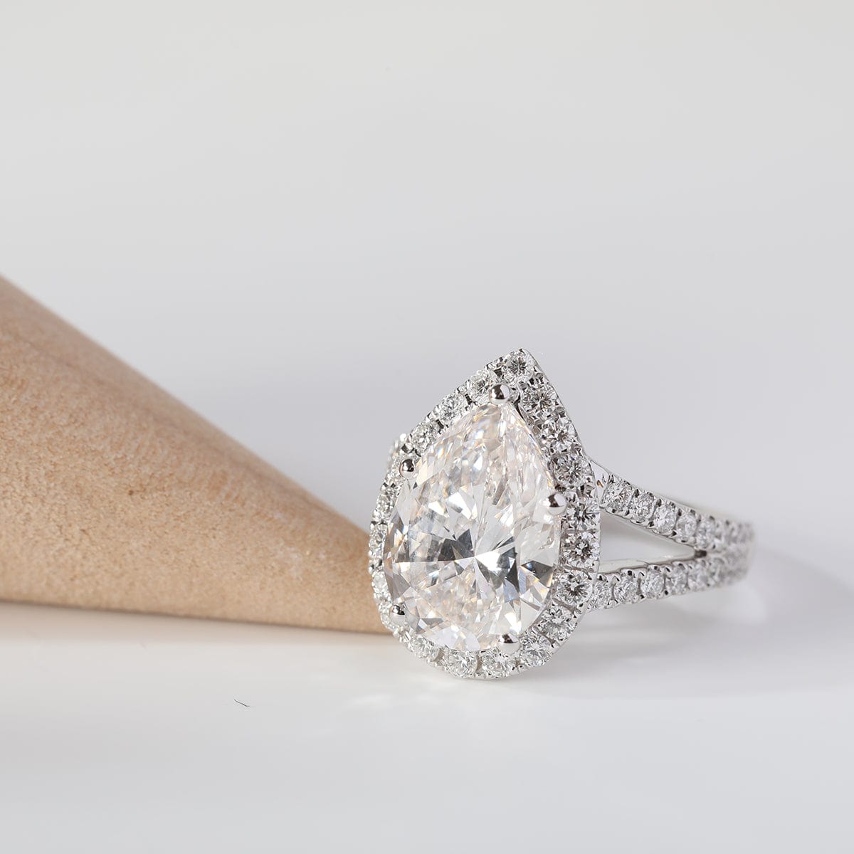 18K White Gold Pear Shaped Lab Diamond Halo Split Ring (Ring Setting Only)