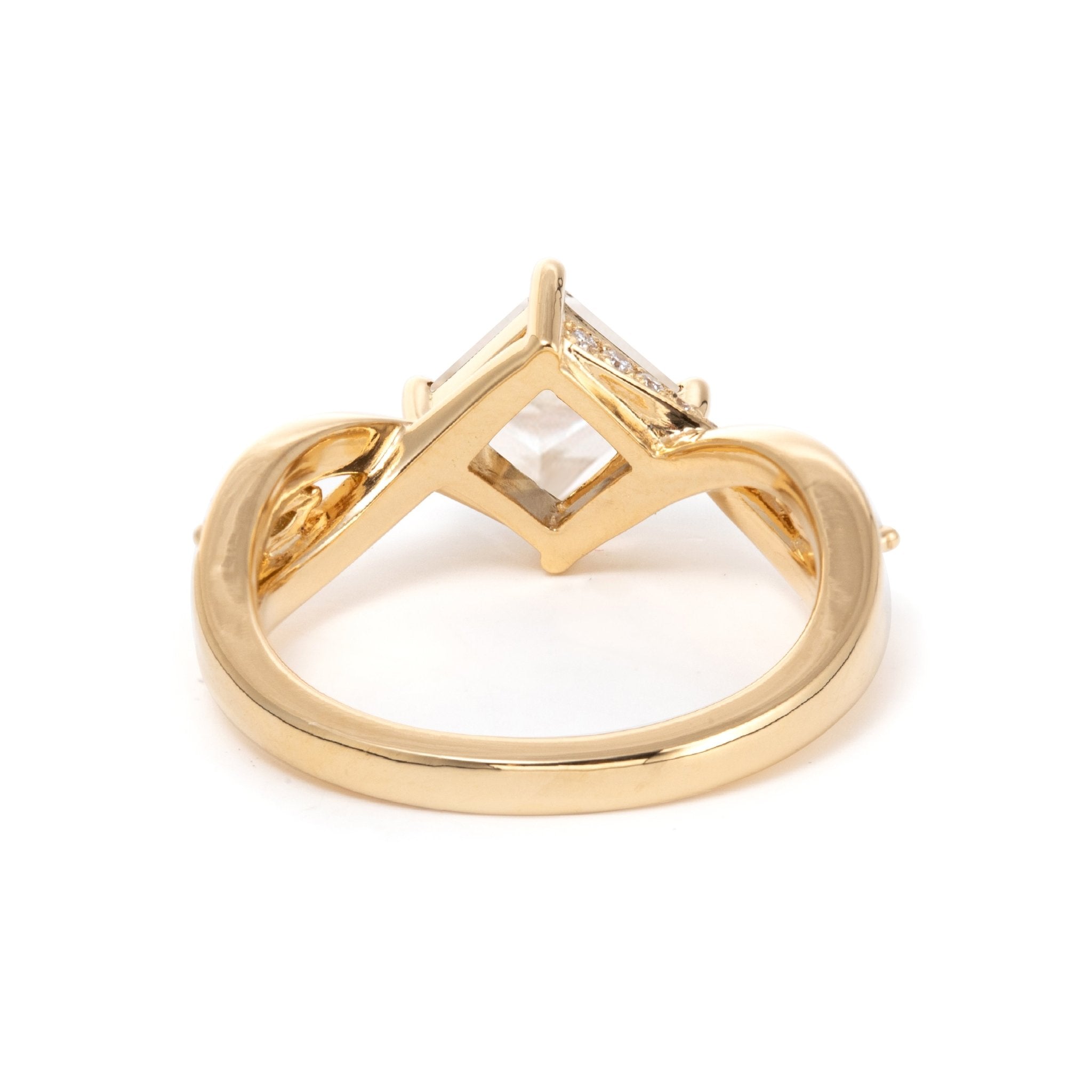 18K Yellow Gold 1.5ct Princess Cut Lab Diamond 4 Claw Prongs Vintage Ring with Round and Marquise Cut Lab Diamond Side - stones - MMR