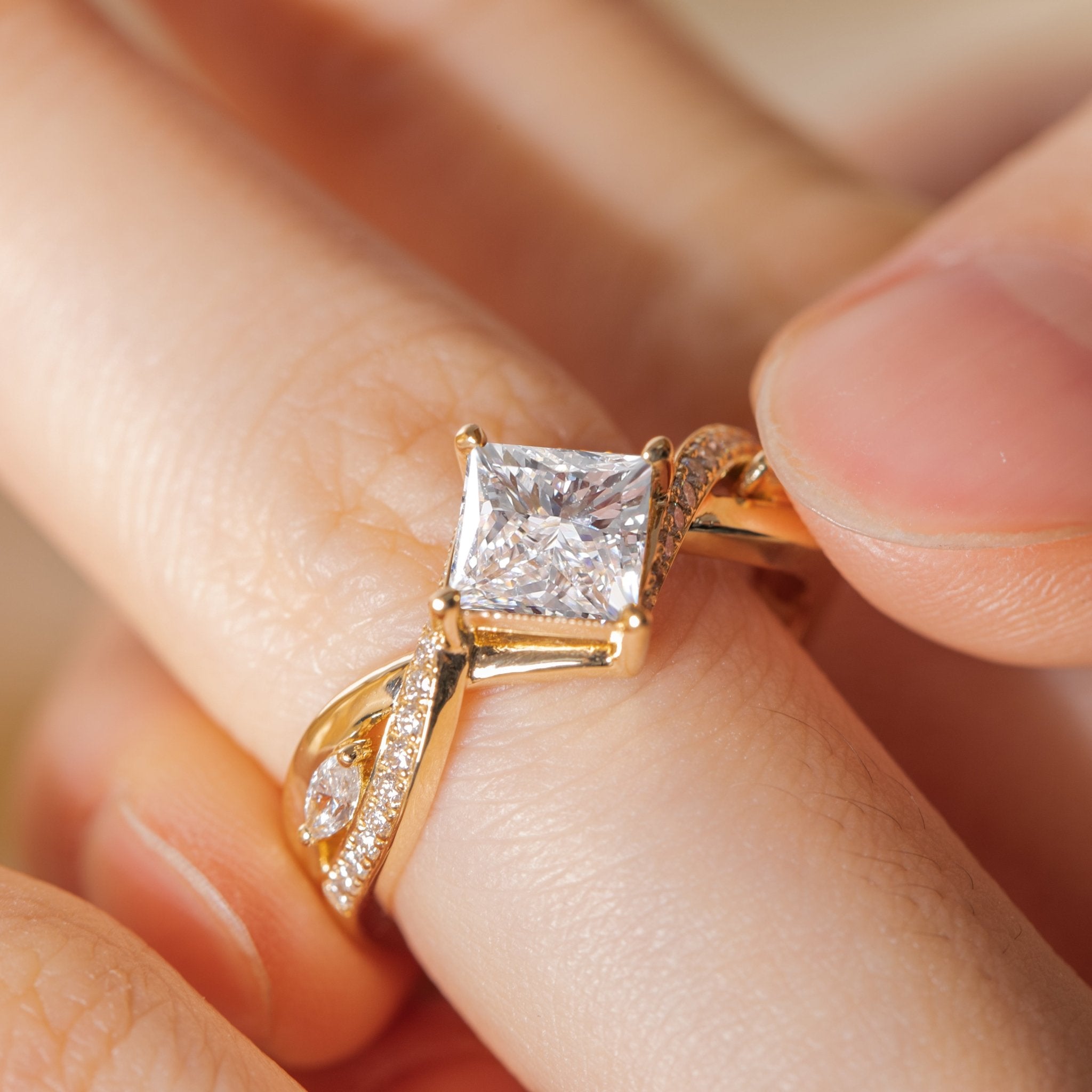 18K Yellow Gold 1.5ct Princess Cut Lab Diamond 4 Claw Prongs Vintage Ring with Round and Marquise Cut Lab Diamond Side - stones - MMR