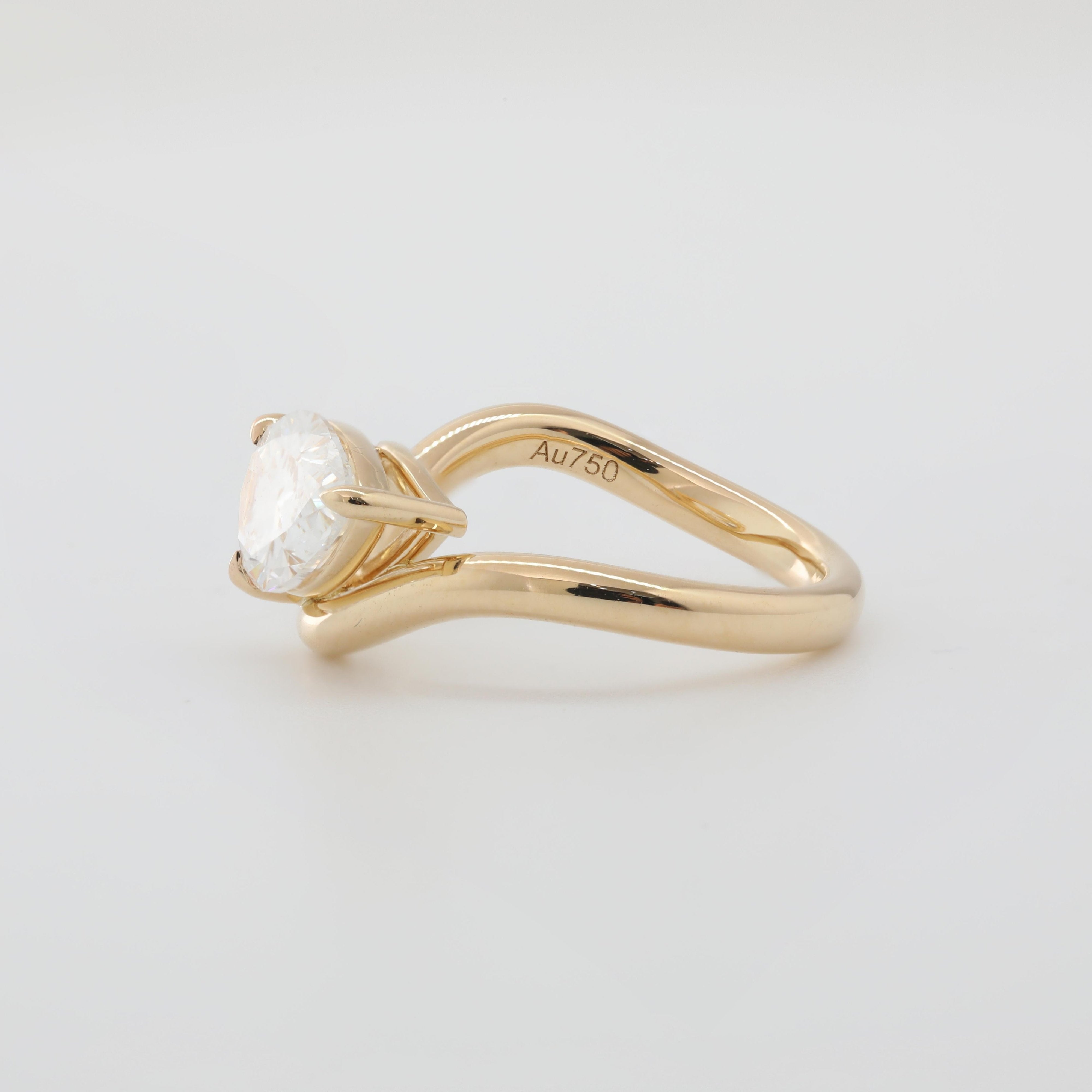 18K Yellow Gold 1ct Pear Cut Lab Diamond Wave Band Design Solitaire Ring - MMR
