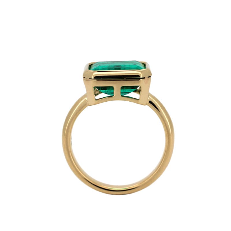 14K Yellow Gold Emerald Solitaire Bezel Ring