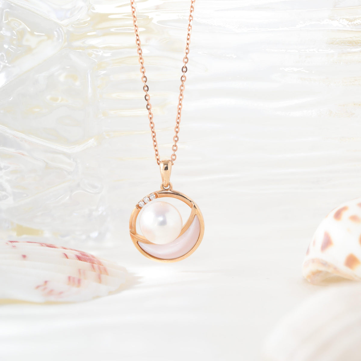 18K Yellow Gold Freshwater Pearl and Mother-of-Pearl Pendant - MMR