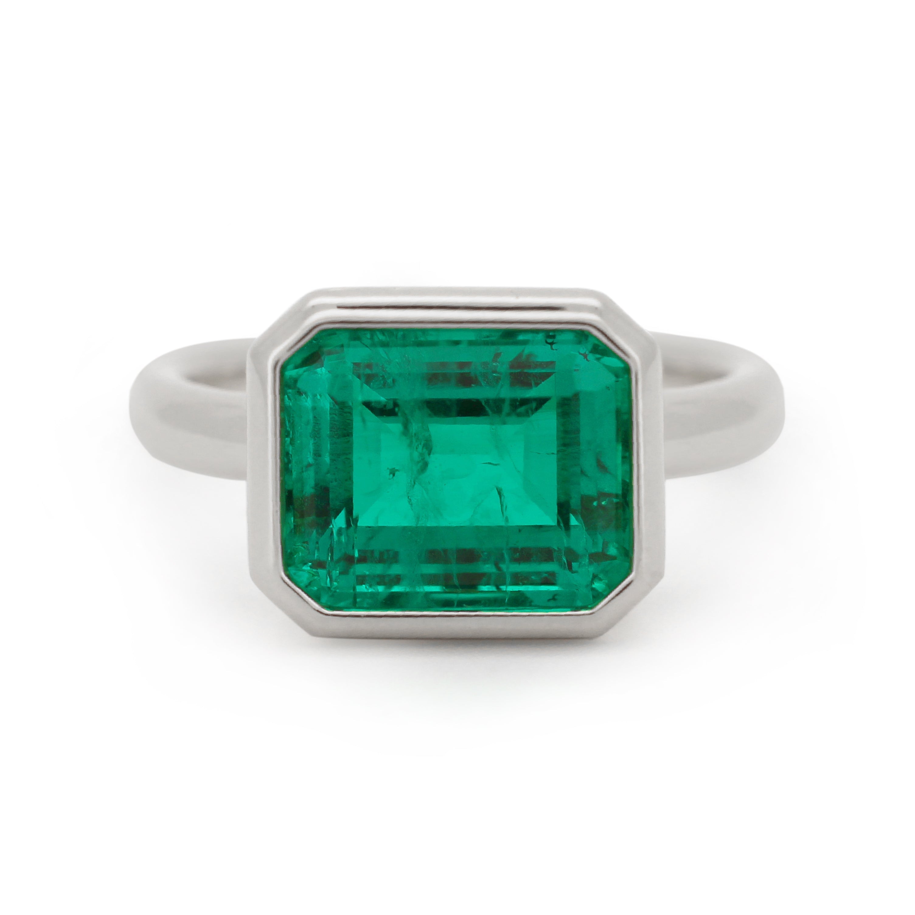 Cherished Moments 14K Yellow Gold 3.5 Carat Lab Emerald Solitaire Cocktail Ring with Bezel Setting Platinum