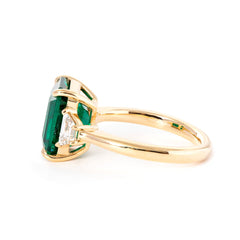 18K Yellow Gold 3ct Lab Emerald Three-stone Ring with Step Cut Trapezoid Lab Diamond Side-stones