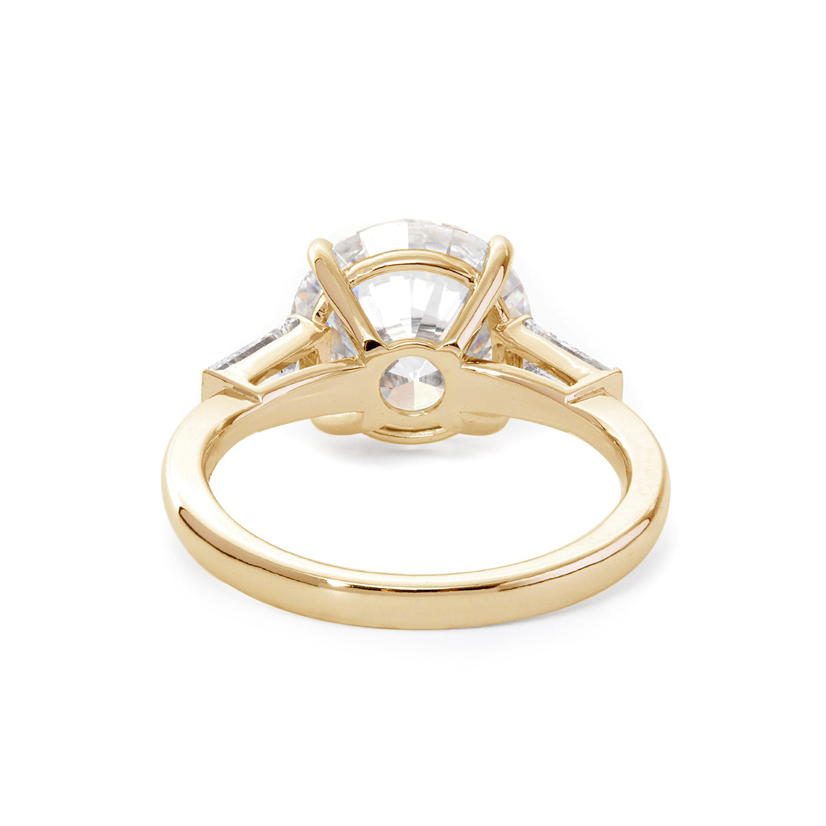 14K White Gold 4ct Round Cut Lab Diamond Tapered Three-stone Ring 18K Yellow Gold 4ct Round Cut Lab Diamond DEF VS