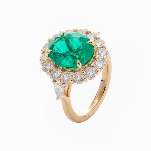 14K Yellow Gold Oval Cut Colombian Emerald Halo OEC Diamond With Pear Cut Side-stone Ring