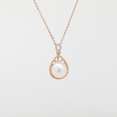 18K Yellow Gold Freshwater Pearl Pendant