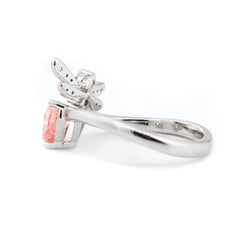 Dragonfly Design Ring with Heart-Shaped Stone