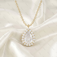 1 ct / 2 ct Halo Pear Pendant
