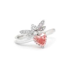 Dragonfly Design Ring with Heart-Shaped Stone