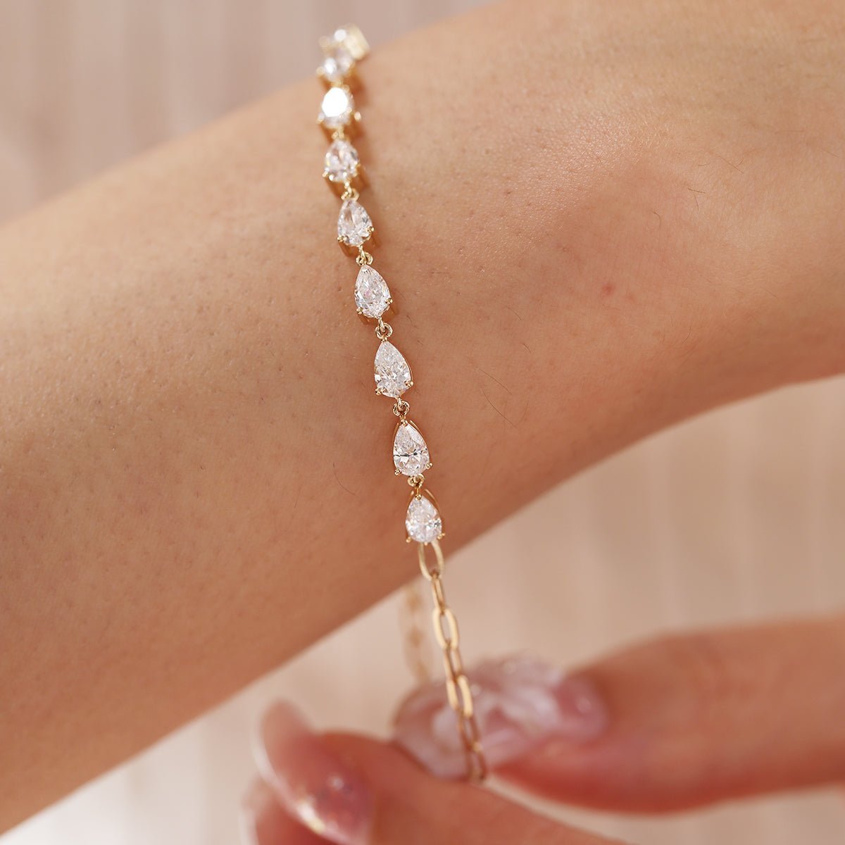 Pear - Shaped Lab Diamond 9 - Stone Adjustable Chain Bracelet - MMR