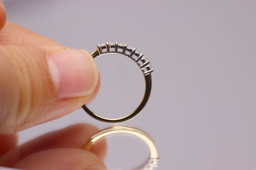 Round Cut Lab Grown Diamond Prong Setting Wedding Ring