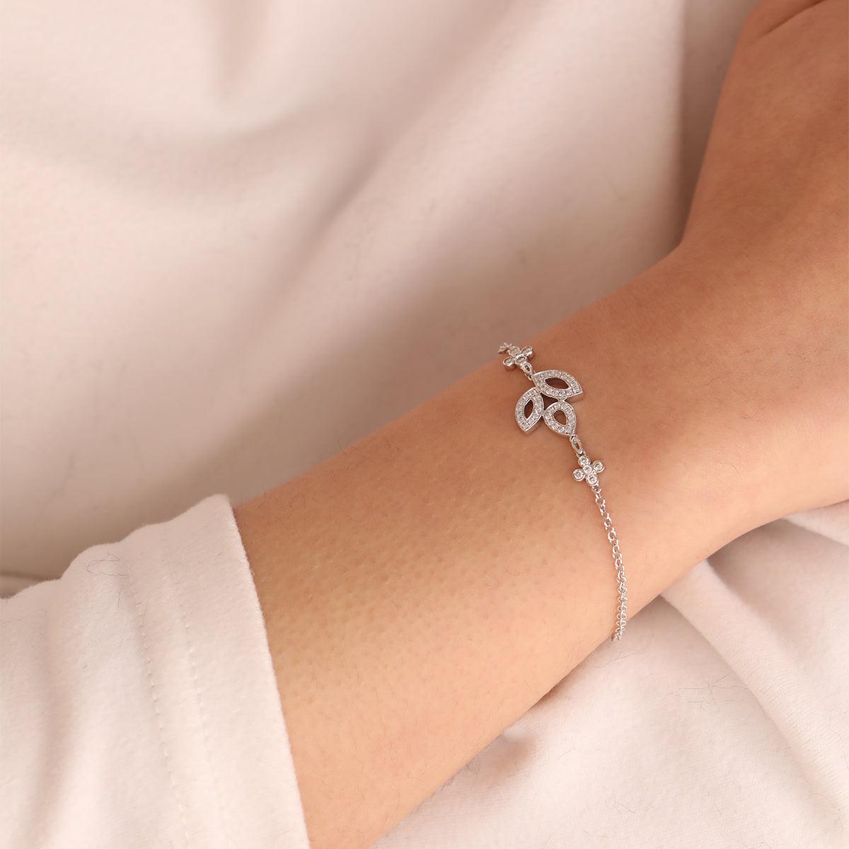 Round Lab Diamond Leaf - Cluster Chain Bracelet - MMR