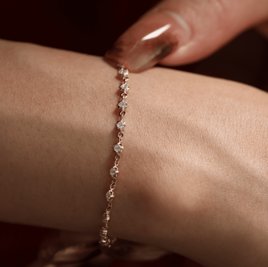 Round Lab Diamond Star Bezel - Set Station Bracelet - MMR