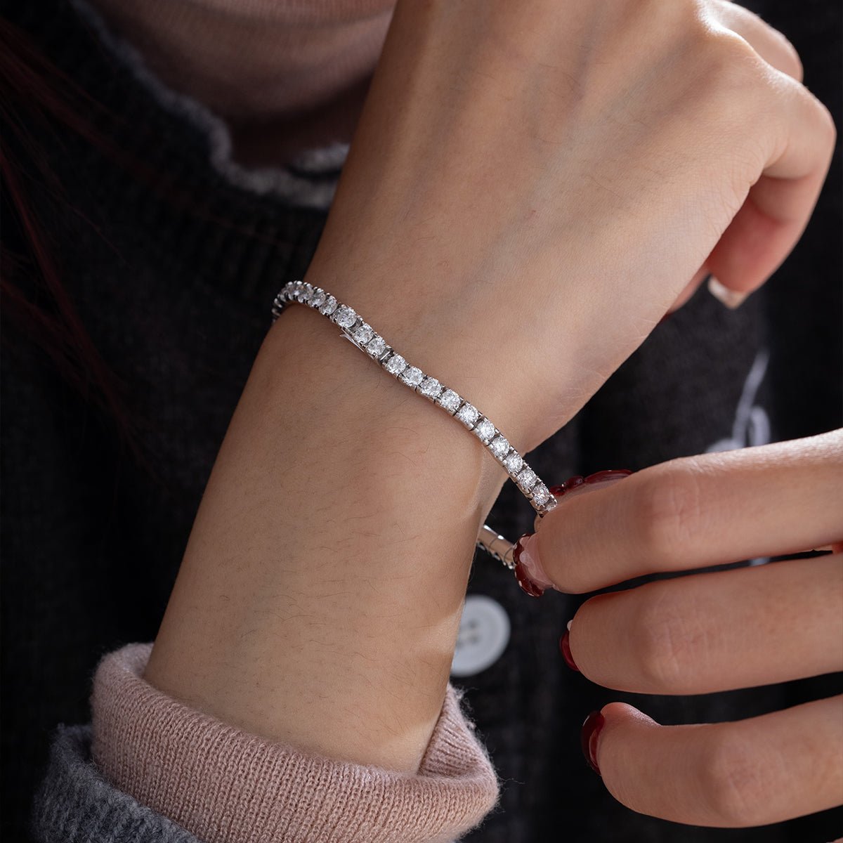 Round Lab Diamond Tennis Bracelet with U - Shaped Pavé Channel - Back Setting - MMR