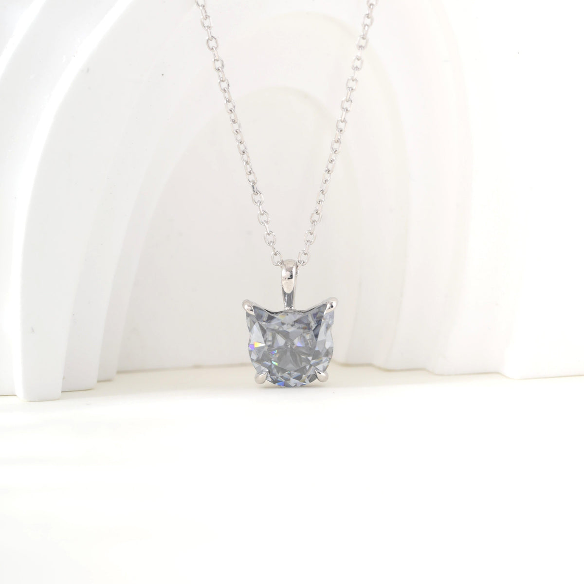 S925 2.92ct Cat Shape Grey Moissanite Pendant Necklace with 16+2 Inches Adjustable Chain - MMR
